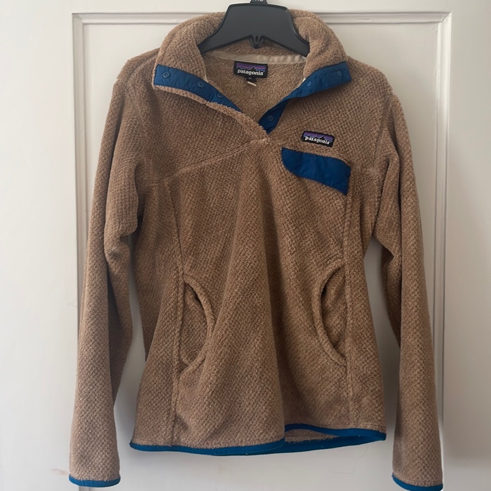 Patagonia brown fleece teddy pullover sweater. Size XS